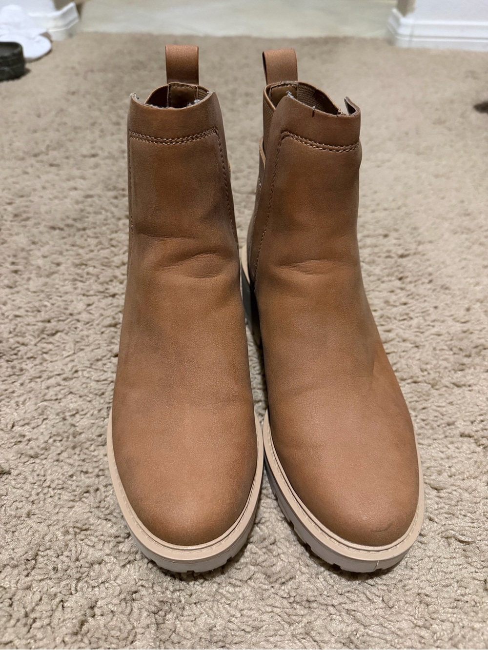 a.n.a Women's Tan Chelsea Heeled Boots
